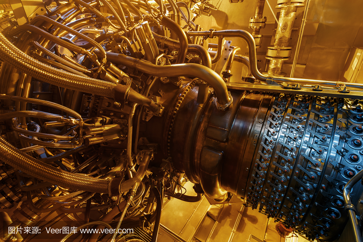 進料氣體壓縮機的燃氣輪機位于增壓機殼內,用于海上油氣中央處理平臺。