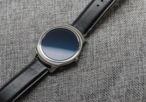 比蘋果續航長,還接地氣,問問智能表測評