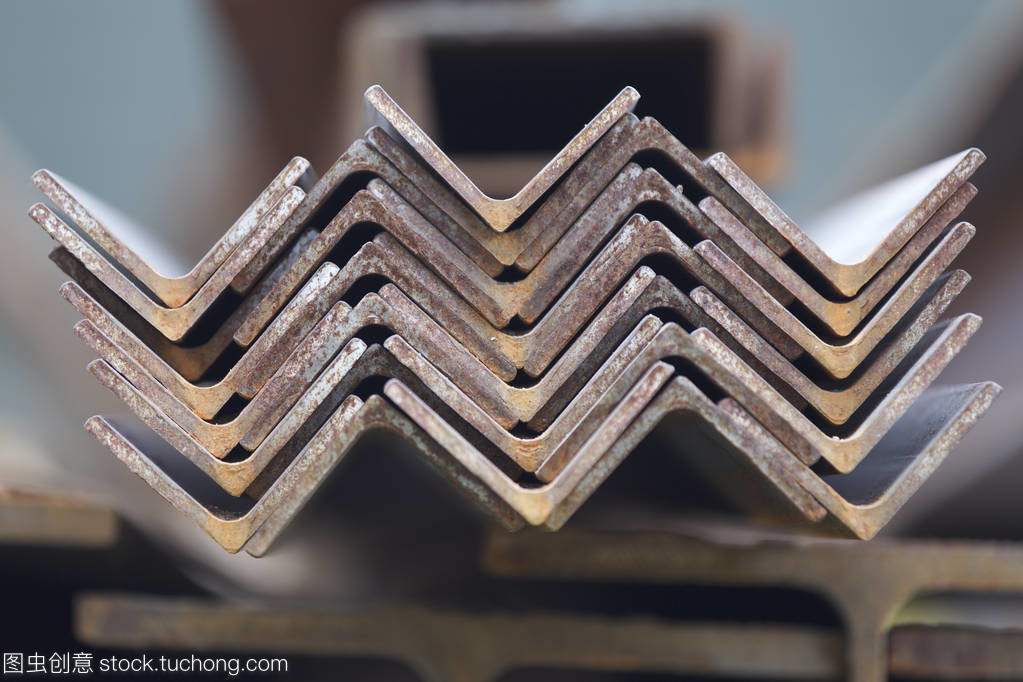 在金屬產(chǎn)品在倉庫包金屬齒形角